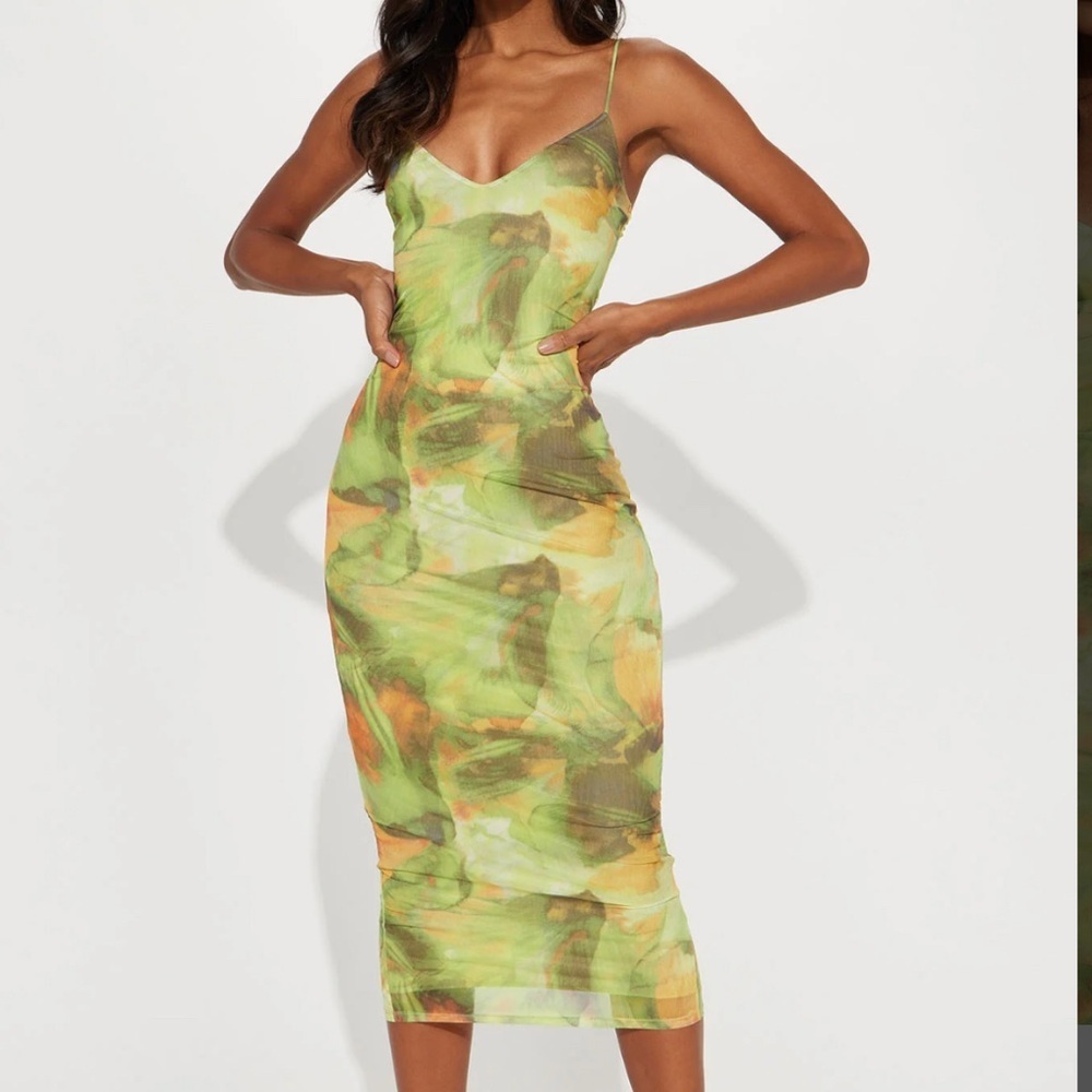 🟠 NWT Delilah Mesh Midi Dress - Lime size Large